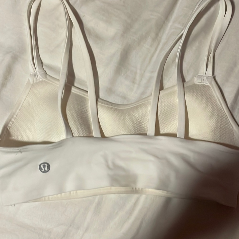 white lululemon align sports bra